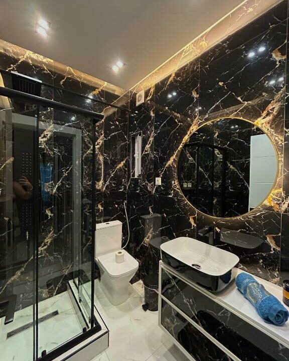 Nadia 's Luxury Apartment bathroom